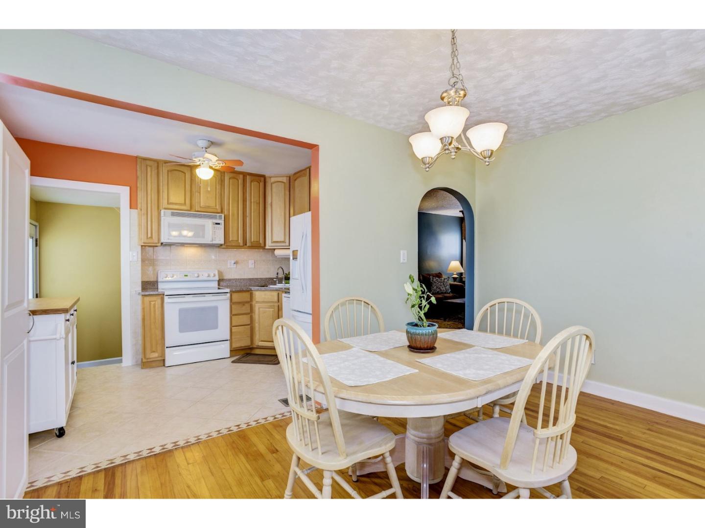 309 Rancocas Avenue Riverside, NJ 08075 - Photo 5 of 16 Kitchen