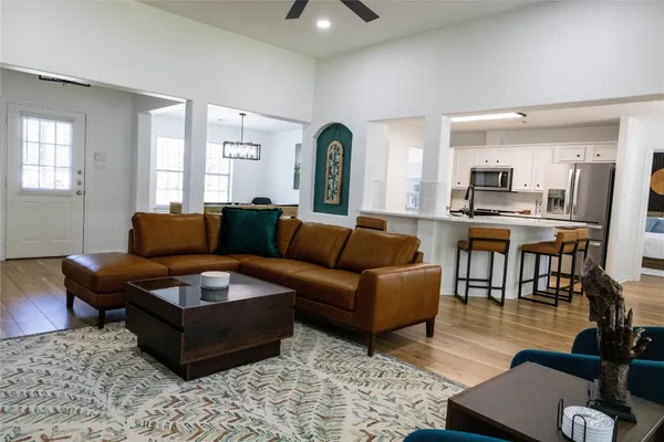 $2,850 | 17023 Lexington Drive, Conroe, TX 77385