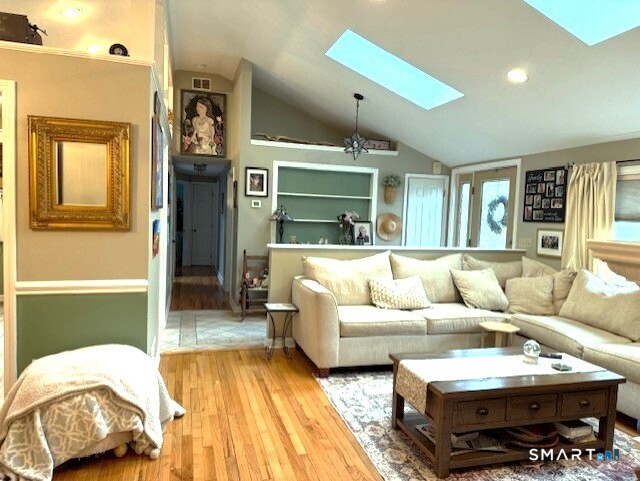 215 Whisconier Road Brookfield, CT 06804 - Photo 4 of 31