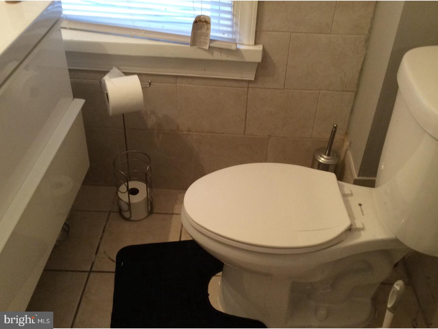 242 Maypole Road Upper Darby, PA 19082 - Photo 14 of 21