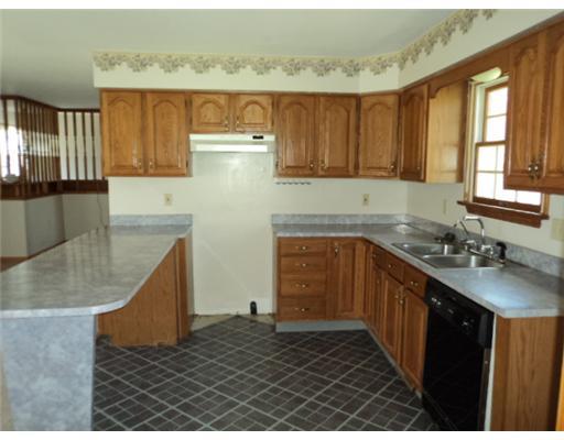 766 Highway 356 Apollo, PA 15613 - Photo 5 of 18 Kitchen.
