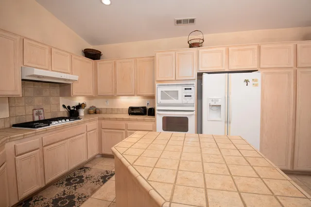 $5,500 | 67550 South Laguna Drive, Cathedral City, CA 92234