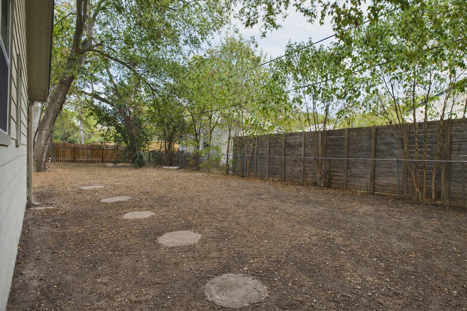 500 East 48th Street, Unit A Austin, TX 78751 - Photo 8 of 27 a view of backyard with green space