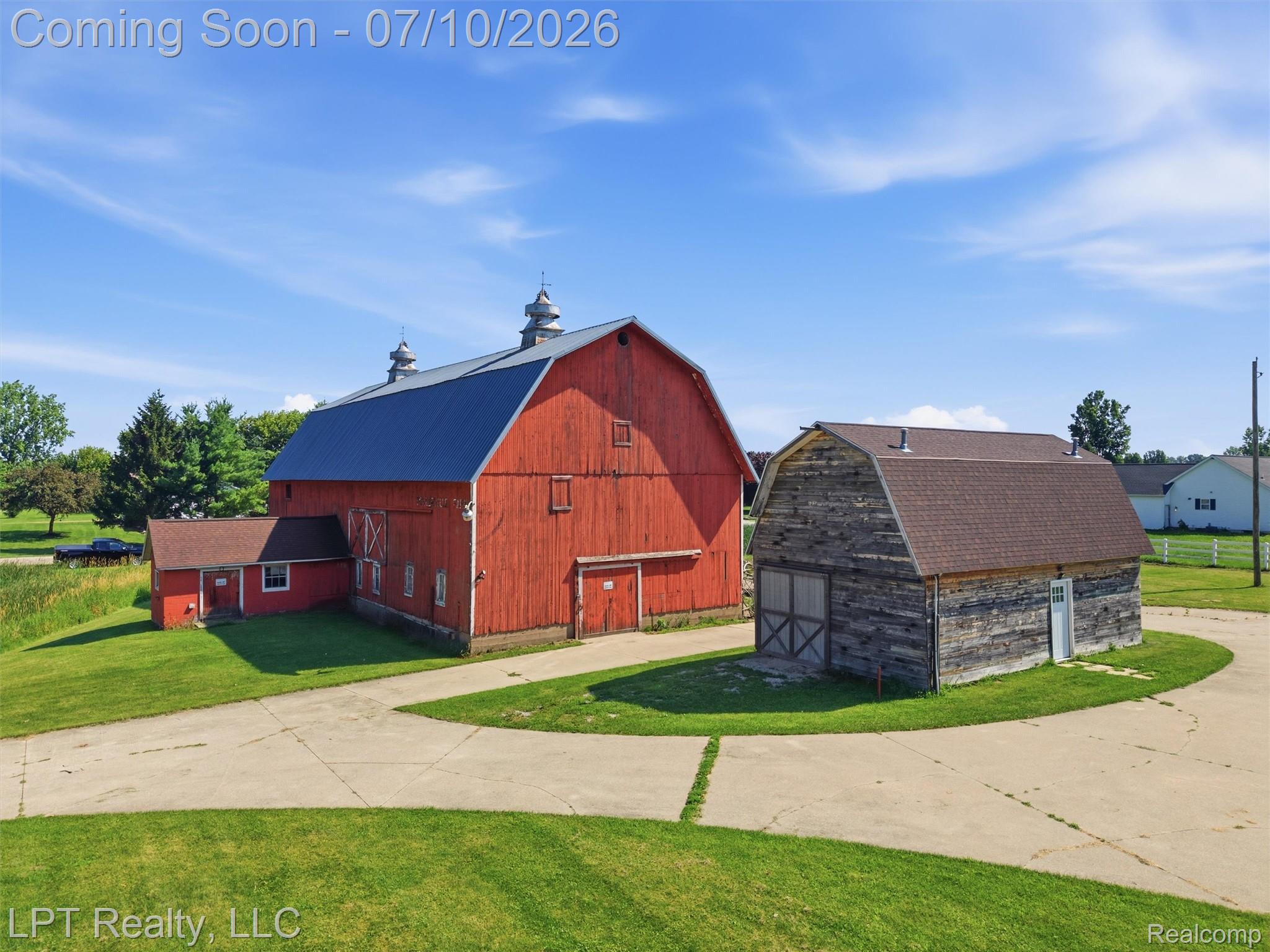 600 Fowlerville Road Fowlerville, MI 48836 - Photo 8 of 74 09-DJI_20260708104901_0021_D.jpg