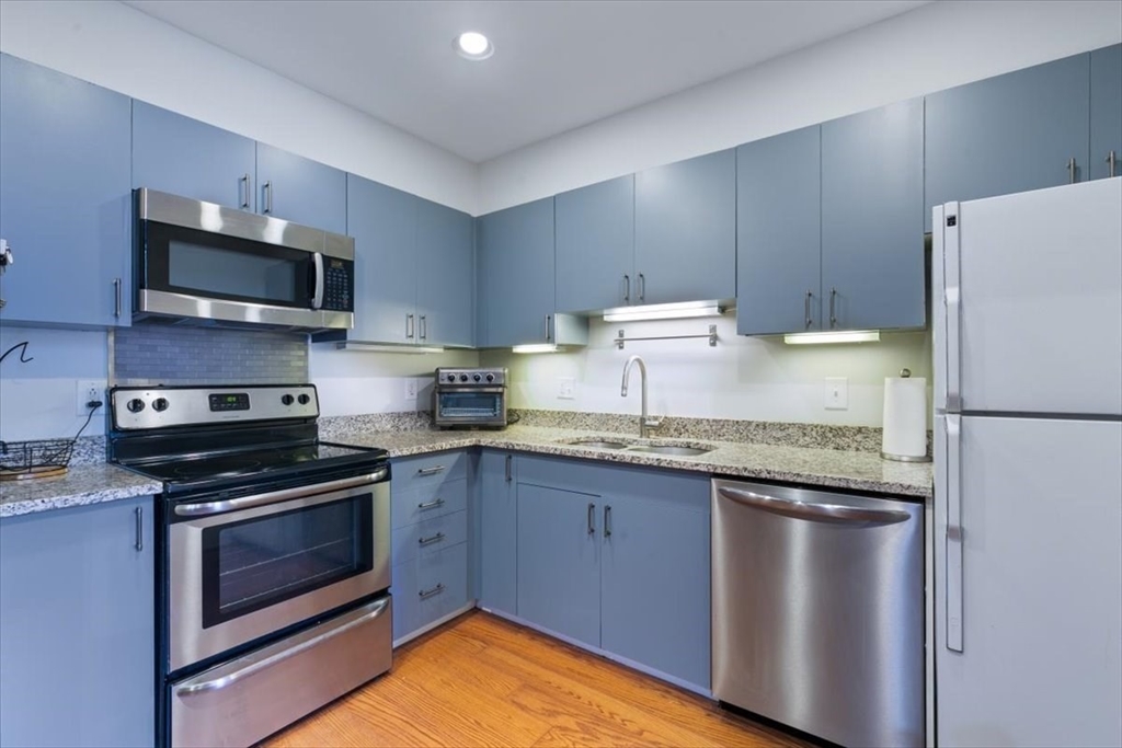 172 Middle Street, Unit 108 Lowell, MA 01852 - Photo 11 of 37