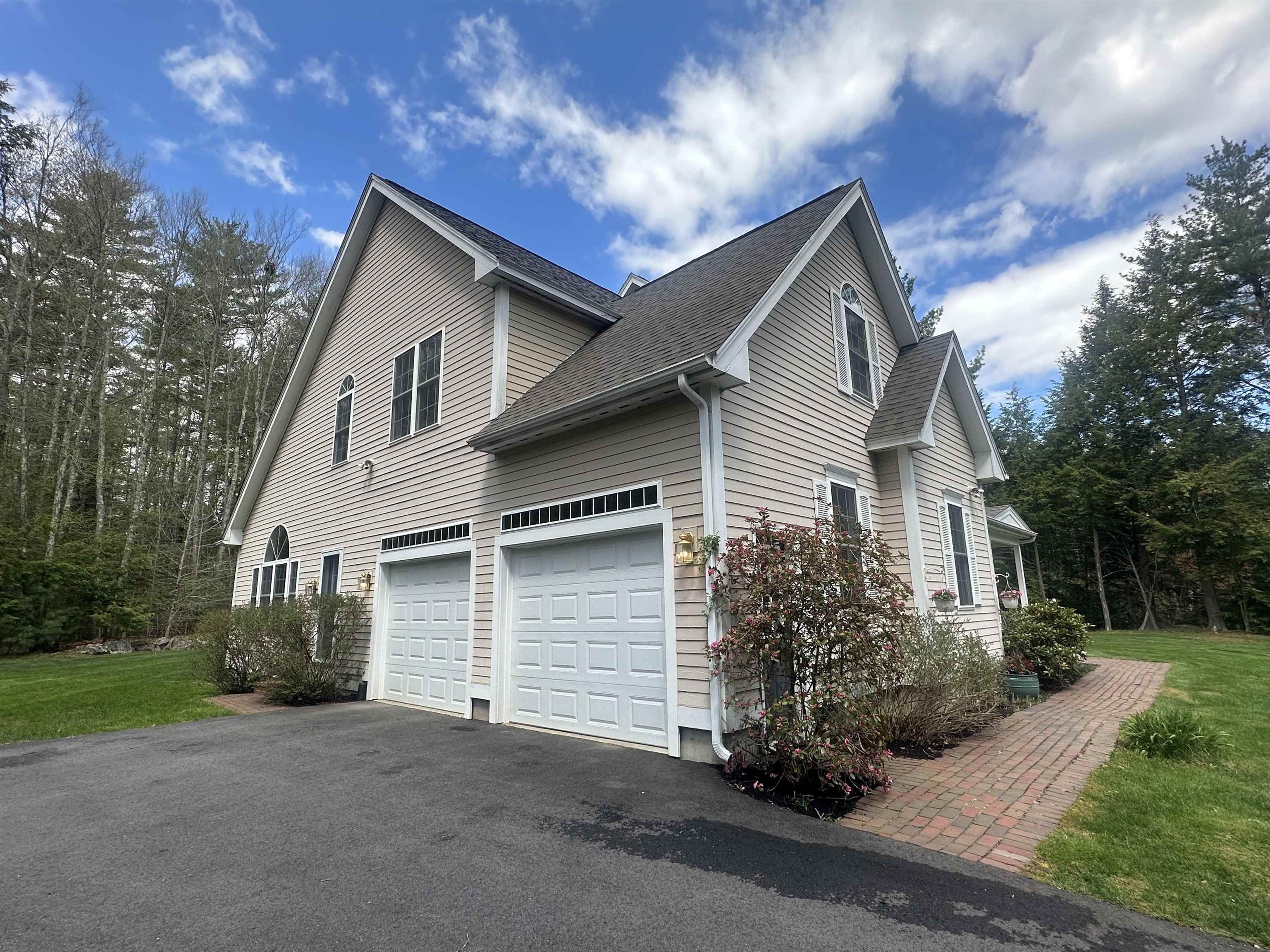 7 Captain's Way Exeter, NH 03833 - Photo 2 of 43