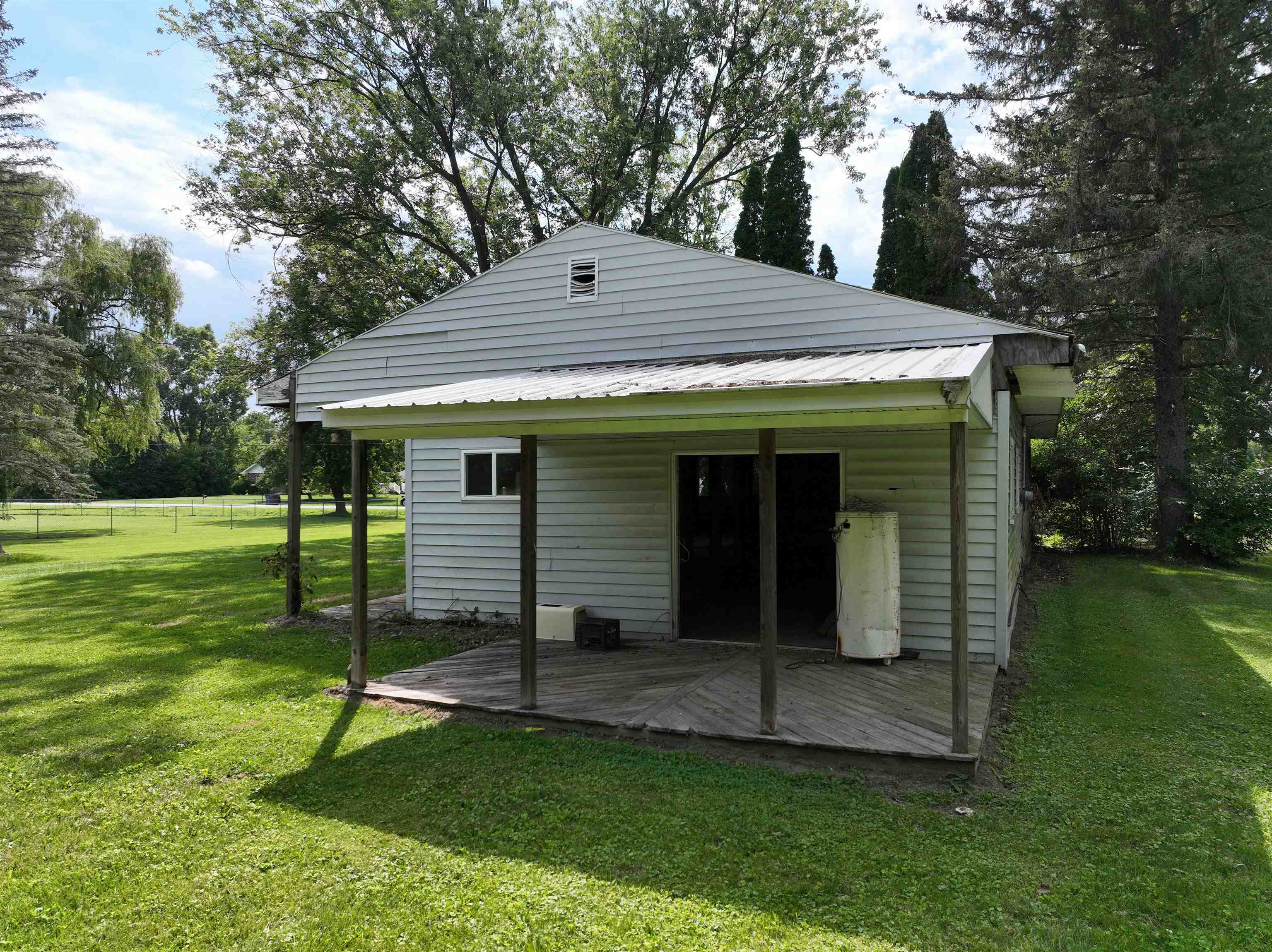 13196 Neff Road Clio, MI 48420 - Photo 27 of 42 50086910-26.JPG