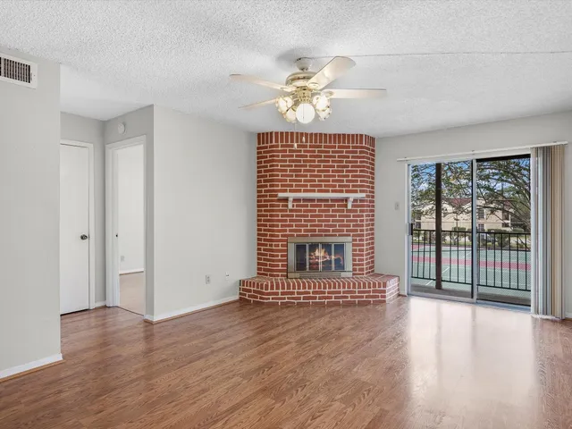 $1,290 | 2800 Jeanetta Street, Unit 1106, Houston, TX 77063