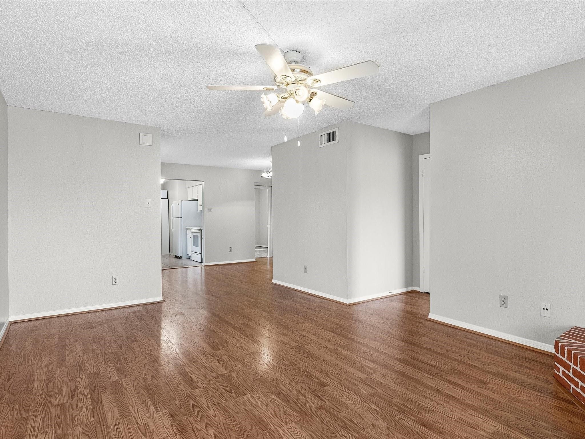 2800 Jeanetta Street, Unit 1106 Houston, TX 77063 - Photo 4 of 20