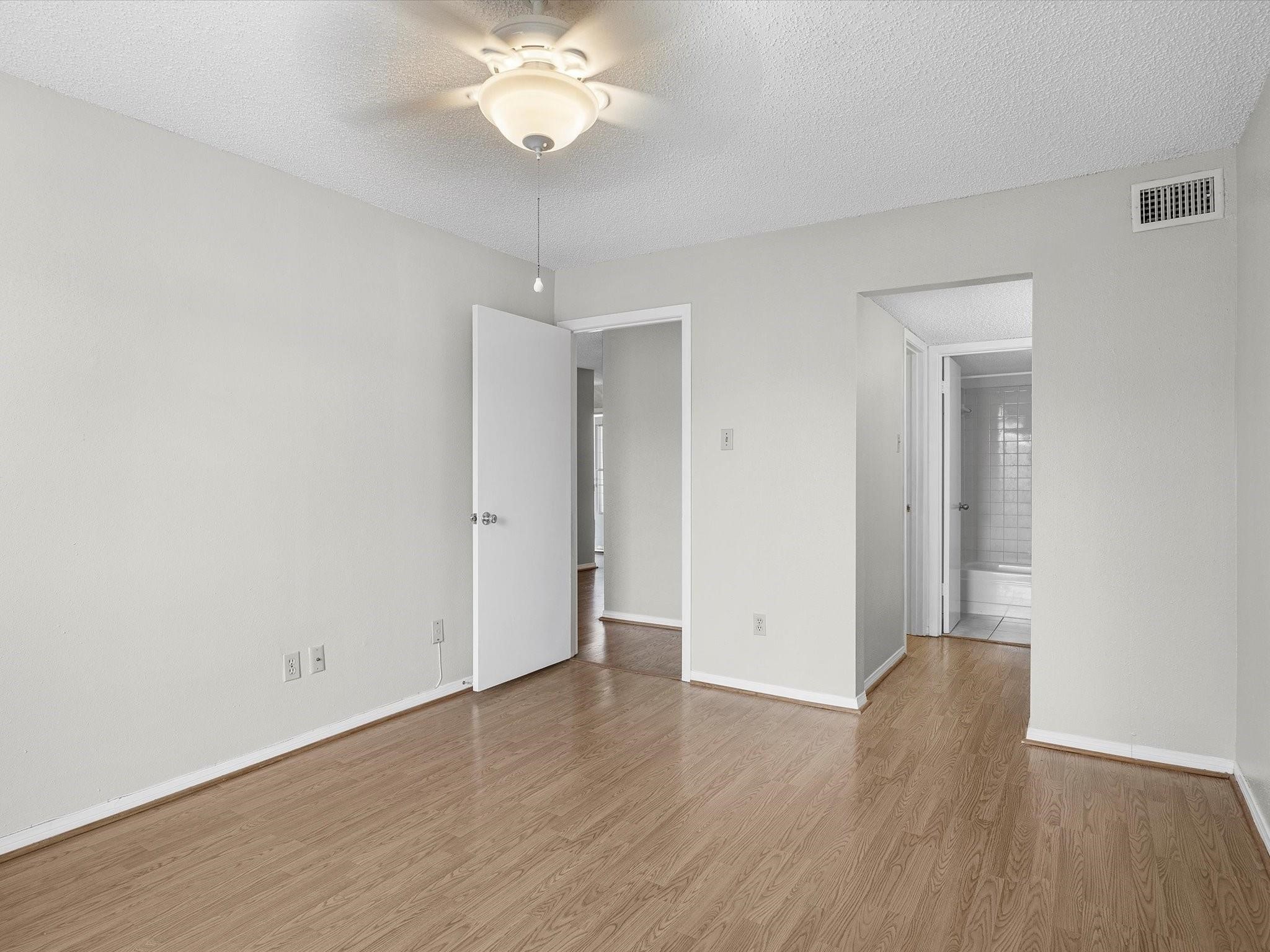 2800 Jeanetta Street, Unit 1106 Houston, TX 77063 - Photo 6 of 20