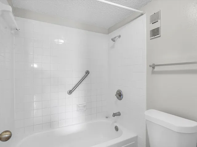 $1,290 | 2800 Jeanetta Street, Unit 1106, Houston, TX 77063