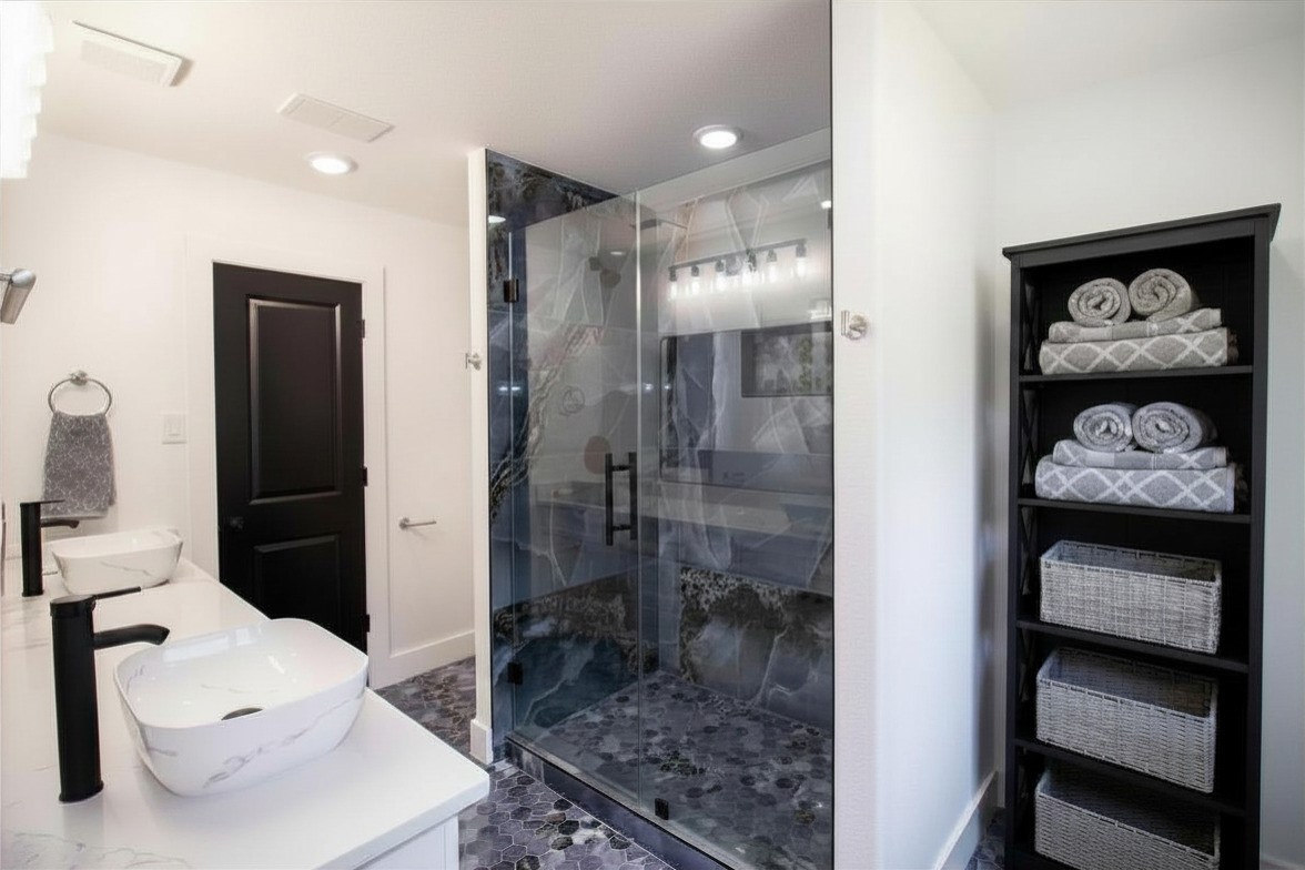 54 Windmill Road Hempstead, TX 77445 - Photo 10 of 26 a bathroom with a sink a toilet and shower