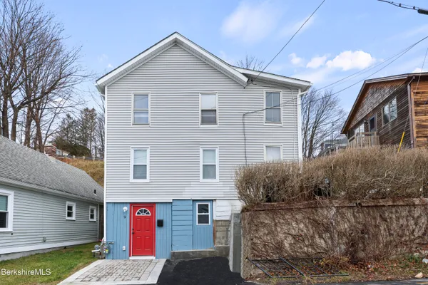 $269,900 | 9 Richmond Lane, Adams, MA 01220