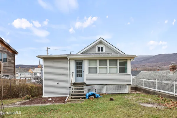 $269,900 | 9 Richmond Lane, Adams, MA 01220