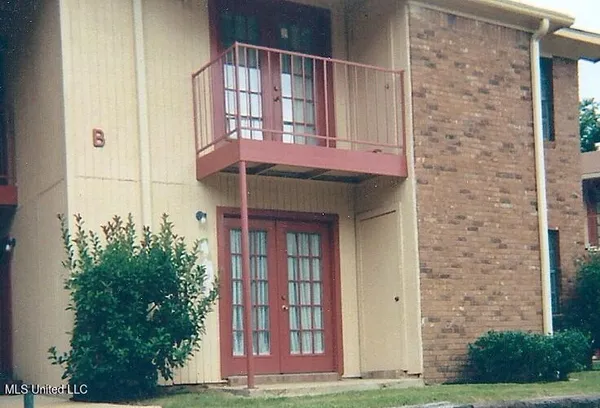 $1,195 | 836 Riverview Drive, Unit 17, Jackson, MS 39202