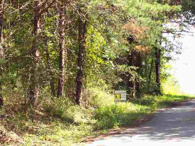 26 Pineridge Road, Unit SUNSET SHORES Seneca, SC 29672 - Photo 1 of 3 Gallery Image 1