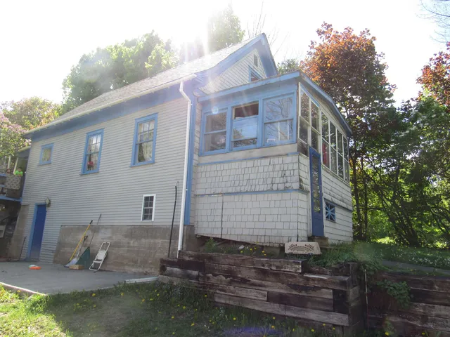 $164,900 | 22 Colodny Terrace, Newport, VT 05855