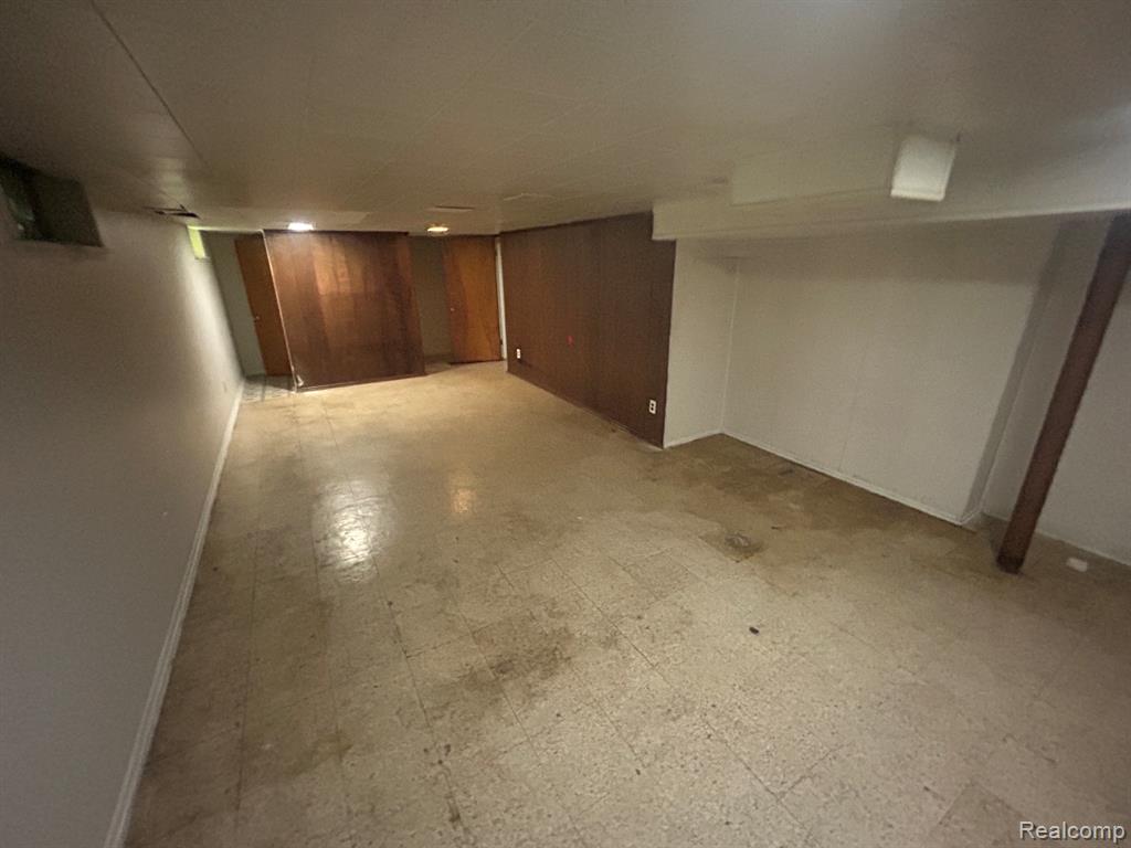 16601 Wormer Detroit, MI 48219 - Photo 9 of 11