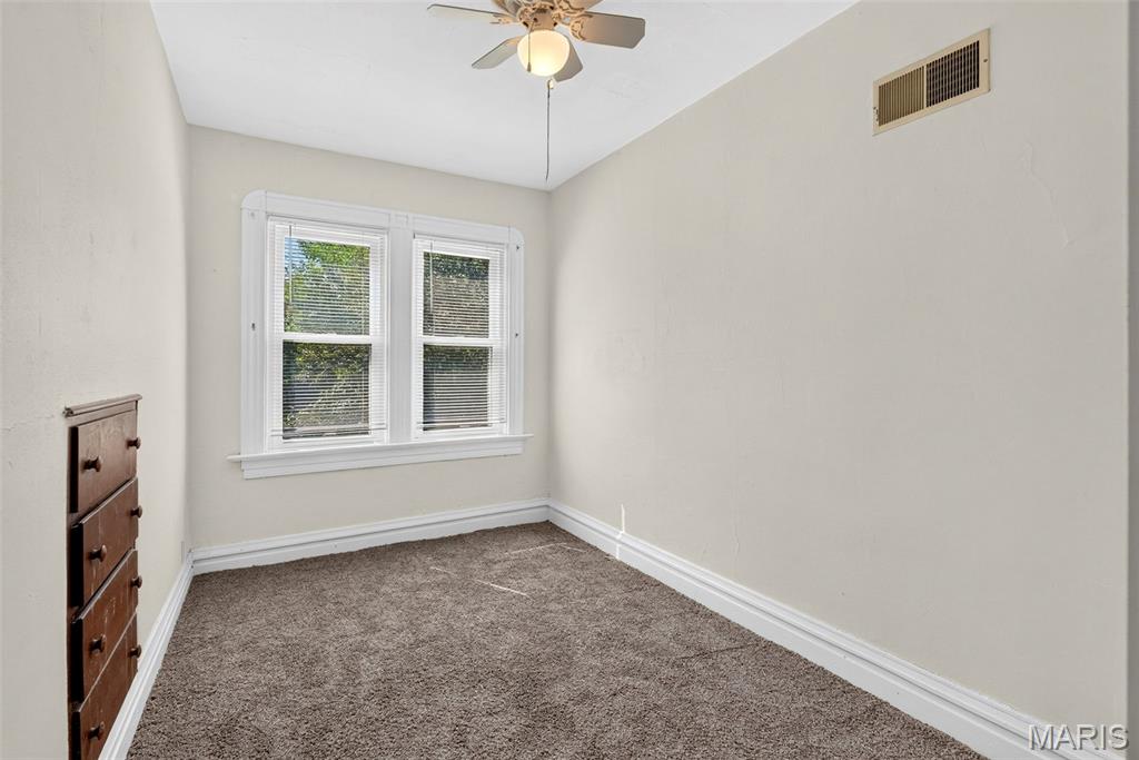 3405 Brown Road St. John, MO 63114 - Photo 20 of 27