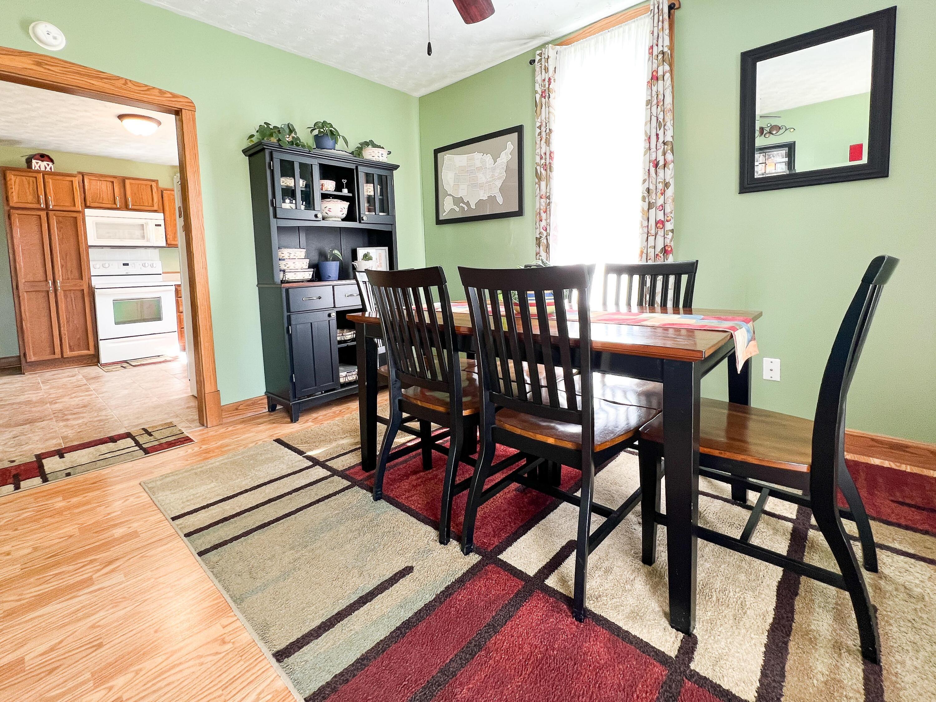 107 Union Street Edison, OH 43320 - Photo 15 of 47 Dining