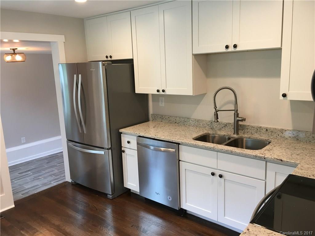 2909 Mayflower Road Charlotte, NC 28208 - Photo 4 of 15 Gallery Image 4