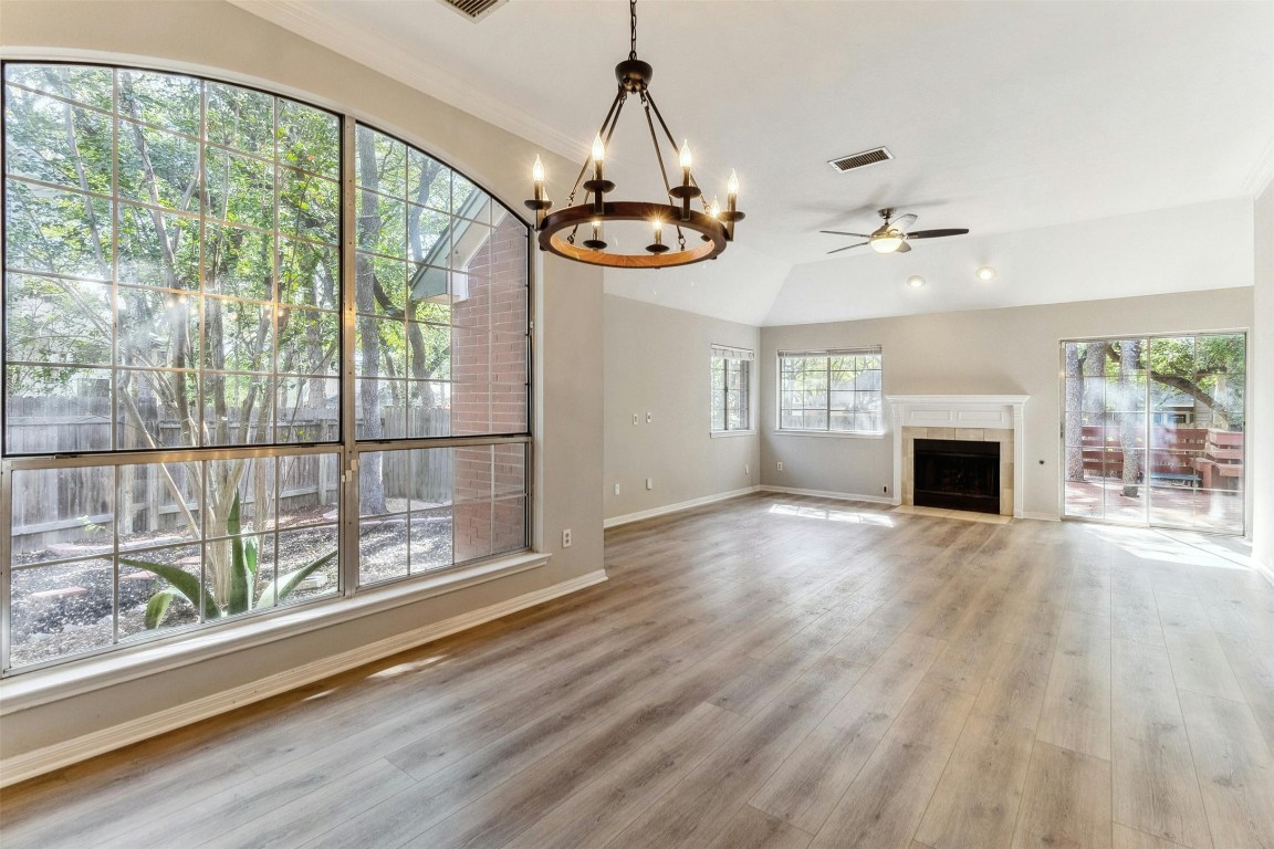 5905 Shanghai Pierce Road Austin, TX 78749 - Photo 4 of 21