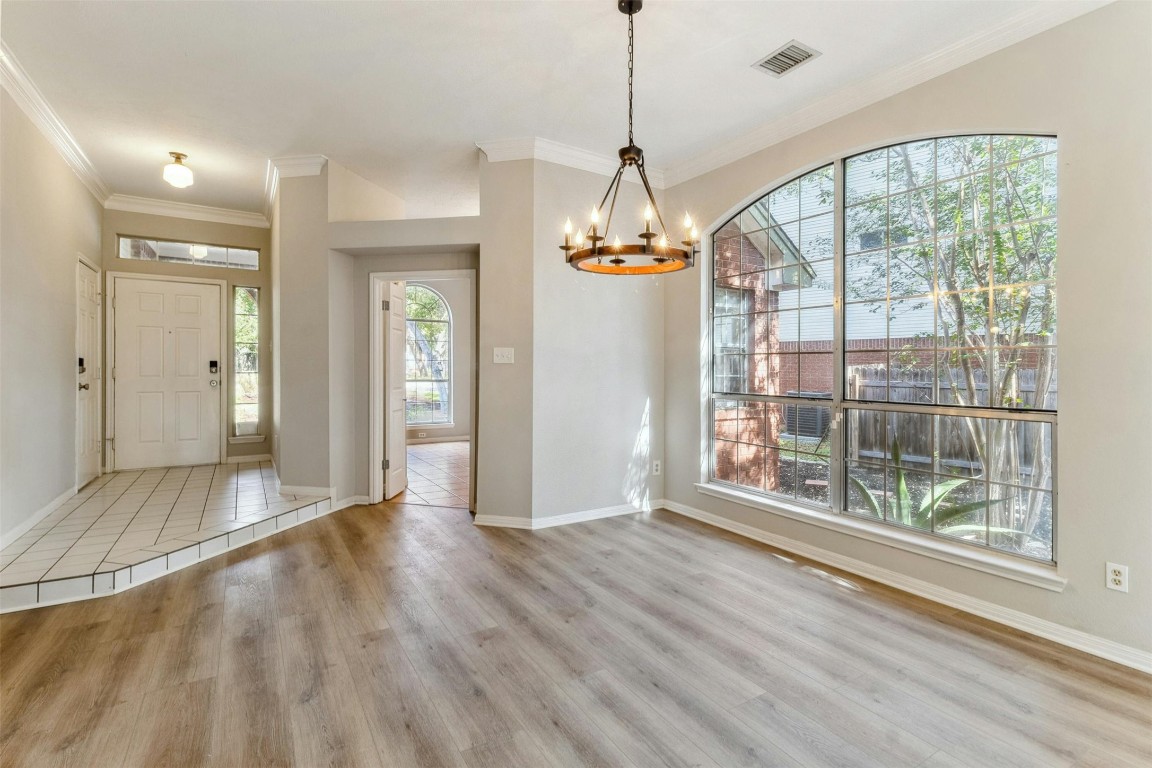 5905 Shanghai Pierce Road Austin, TX 78749 - Photo 5 of 21