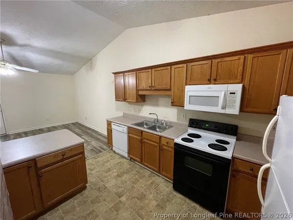 $1,000 | 522 Longview Drive, Unit B, Fayetteville, NC 28311