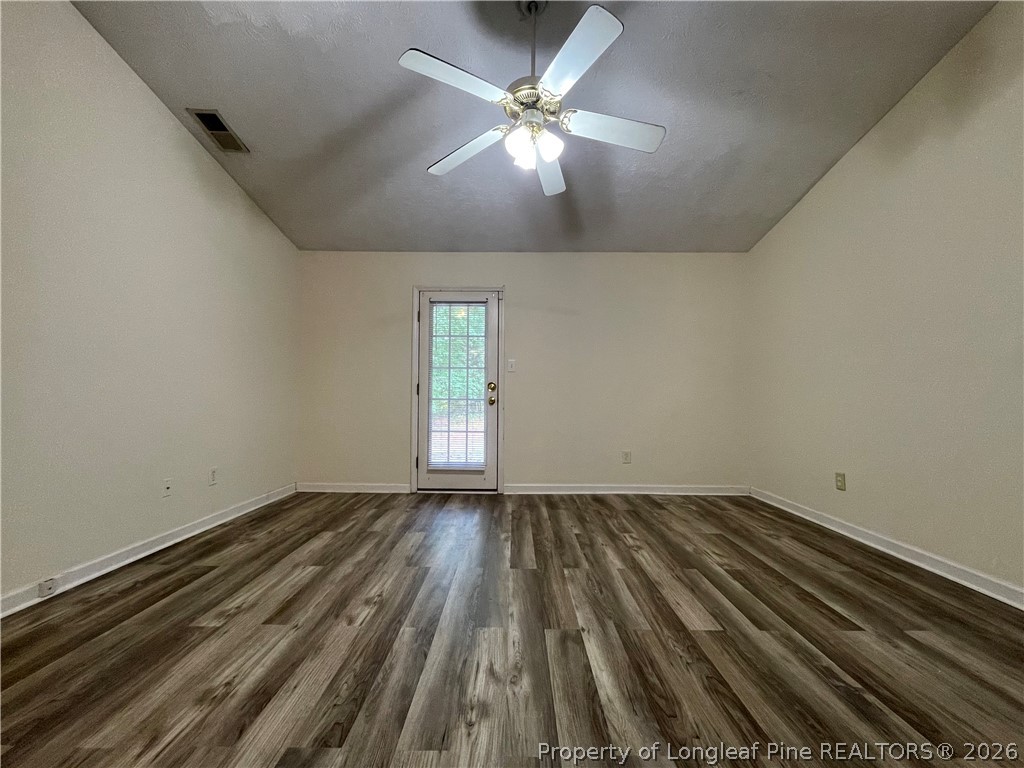 522 Longview Drive, Unit B Fayetteville, NC 28311 - Photo 4 of 10