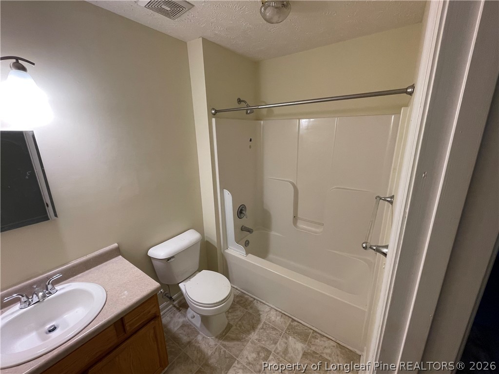 522 Longview Drive, Unit B Fayetteville, NC 28311 - Photo 8 of 10