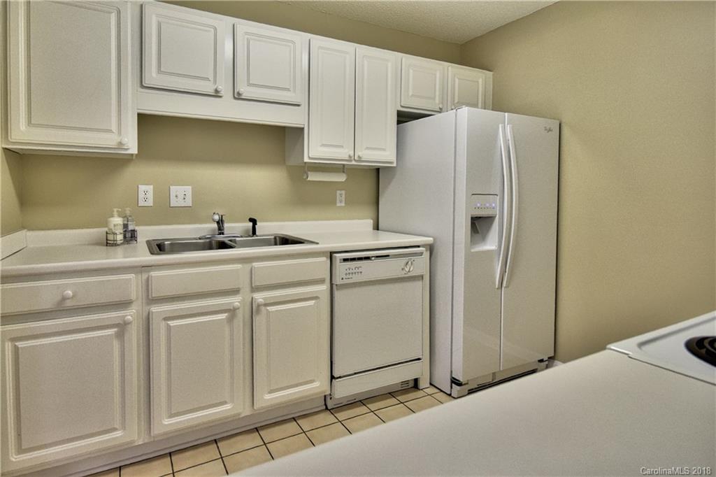 21152 Cold Spring Lane, Unit 14 Cornelius, NC 28031 - Photo 8 of 26 Gallery Image 8