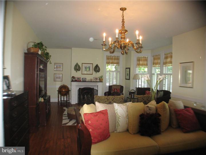 746 Conestoga Road Berwyn, PA 19312 - Photo 8 of 25 Living Room