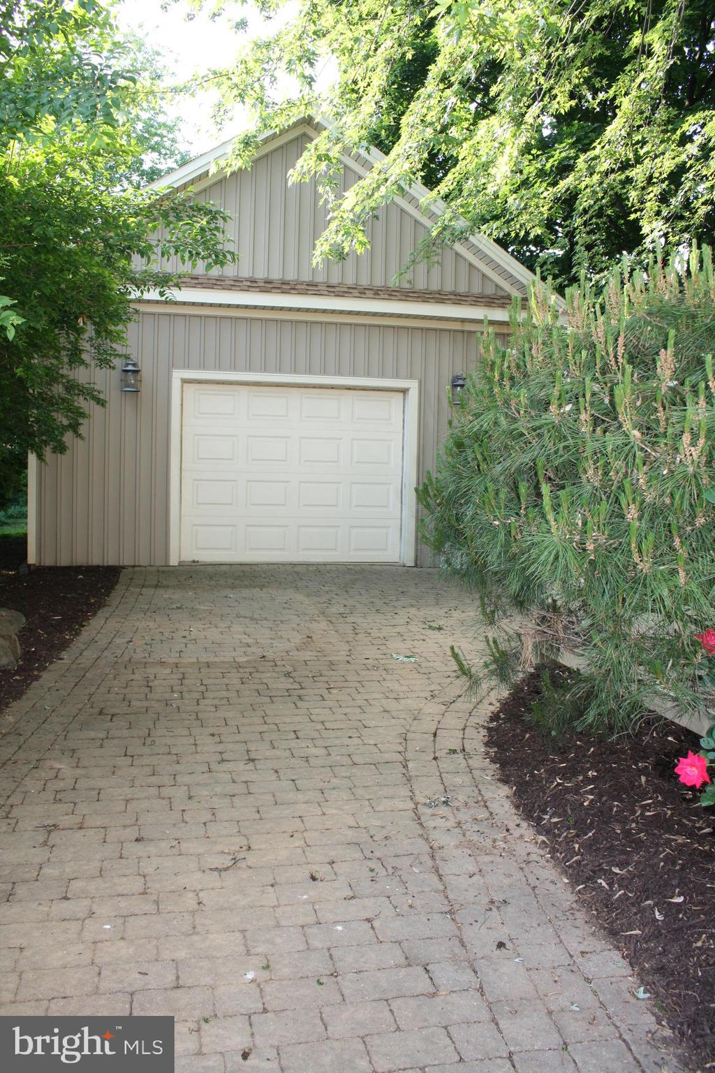 103 Oneida Road Camp Hill, PA 17011 - Photo 26 of 32 Gallery Image 26