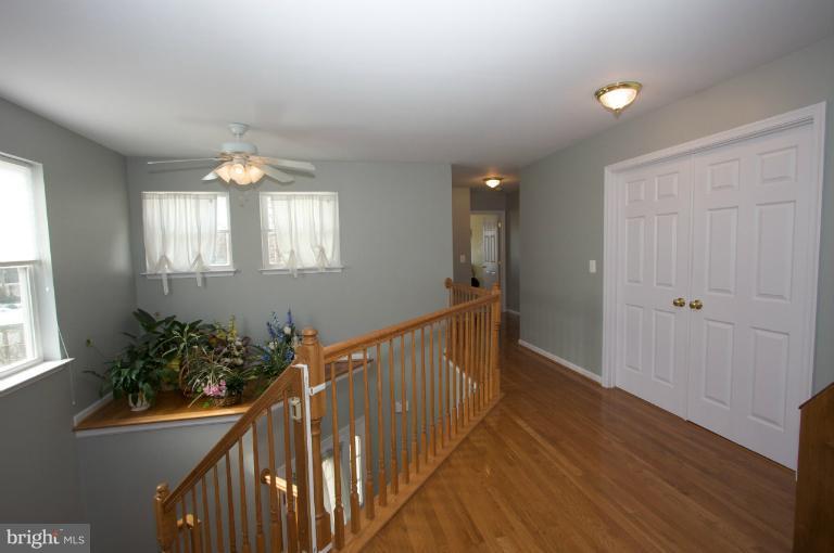 337 Worton Road Baltimore, MD 21221 - Photo 10 of 21 Upstairs