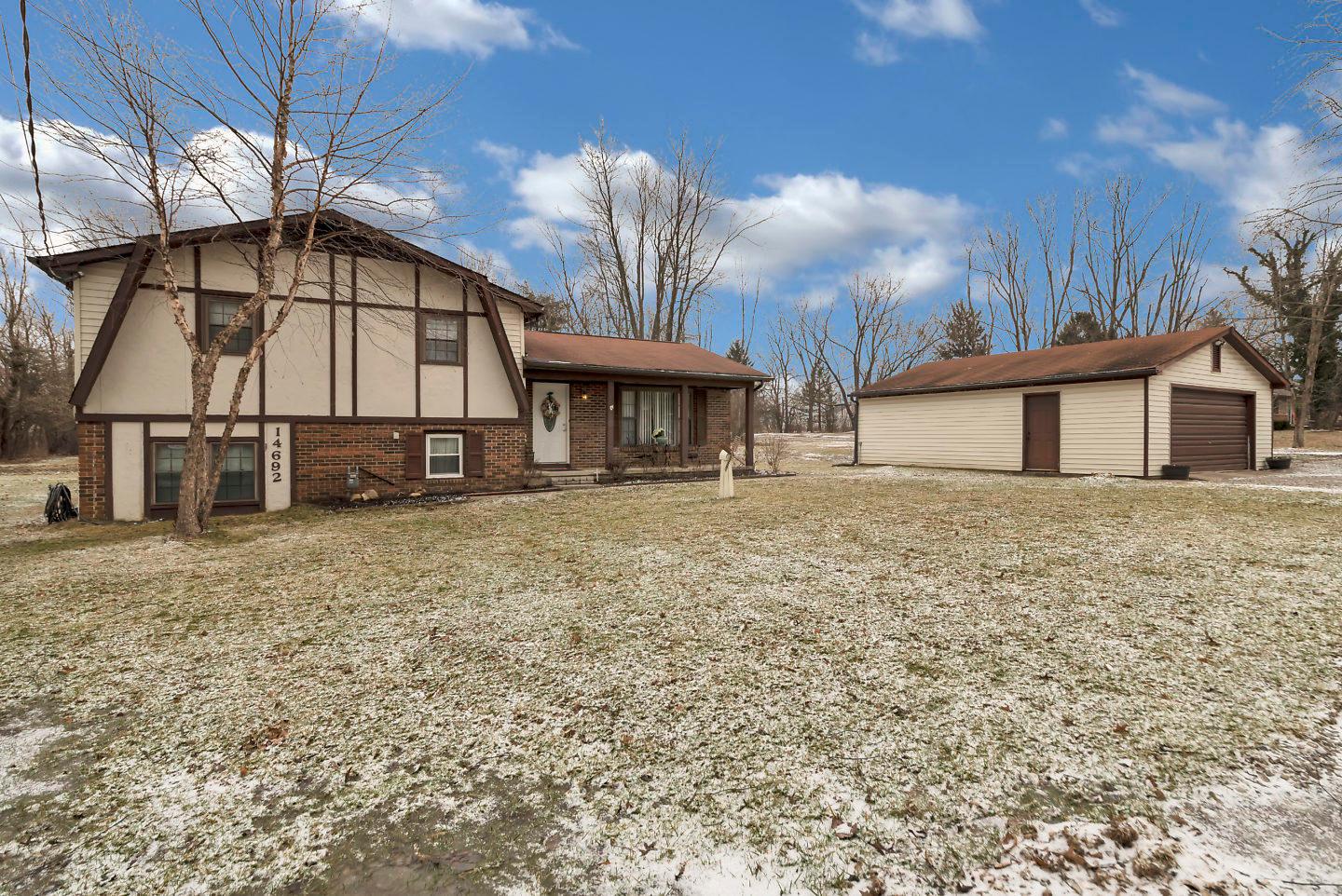 14692 Cleveland Road Southwest Pataskala, OH 43062 - Photo 2 of 50