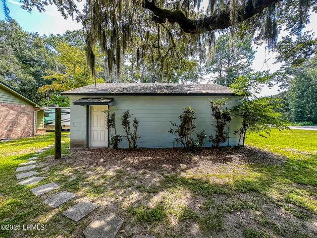 $1,625 | 1716 Lafayette Street, Beaufort, SC 29902