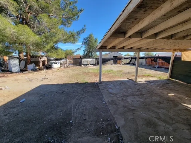 a view of a parking space