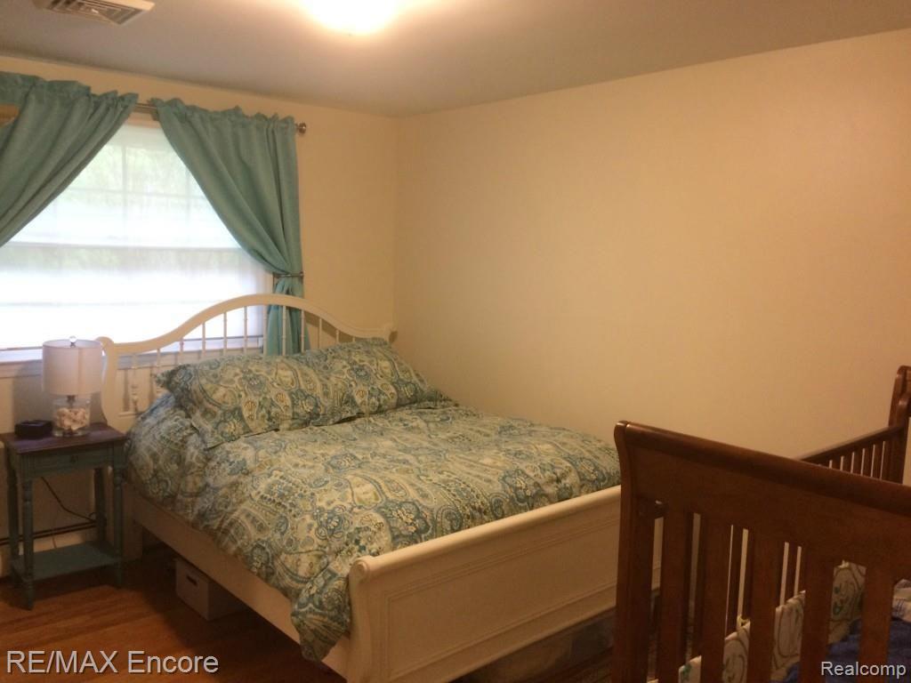 220 Shagbark Drive Rochester Hills, MI 48309 - Photo 25 of 28