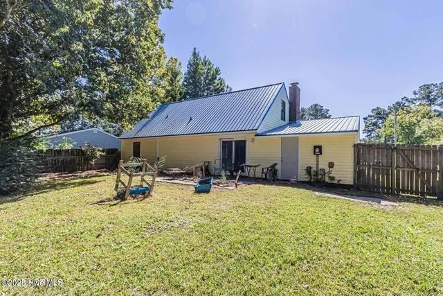 $218,000 | 105 Woodside Court, Jacksonville, NC 28546