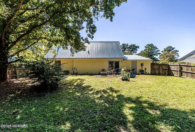 $218,000 | 105 Woodside Court, Jacksonville, NC 28546