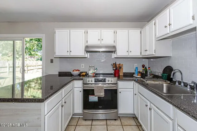 $218,000 | 105 Woodside Court, Jacksonville, NC 28546