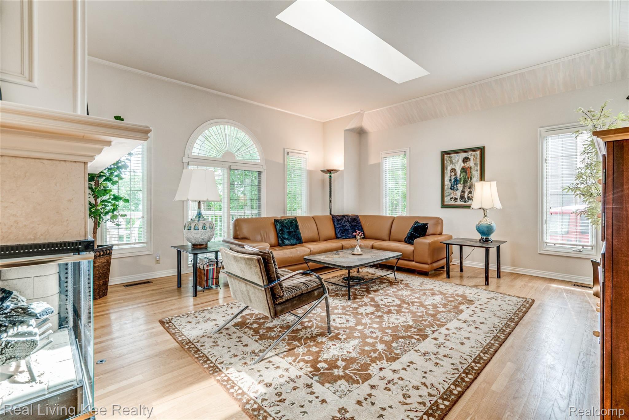 3655 Cedar Shake Drive Rochester, MI 48309 - Photo 28 of 71 Interiors (16 of 59).jpg