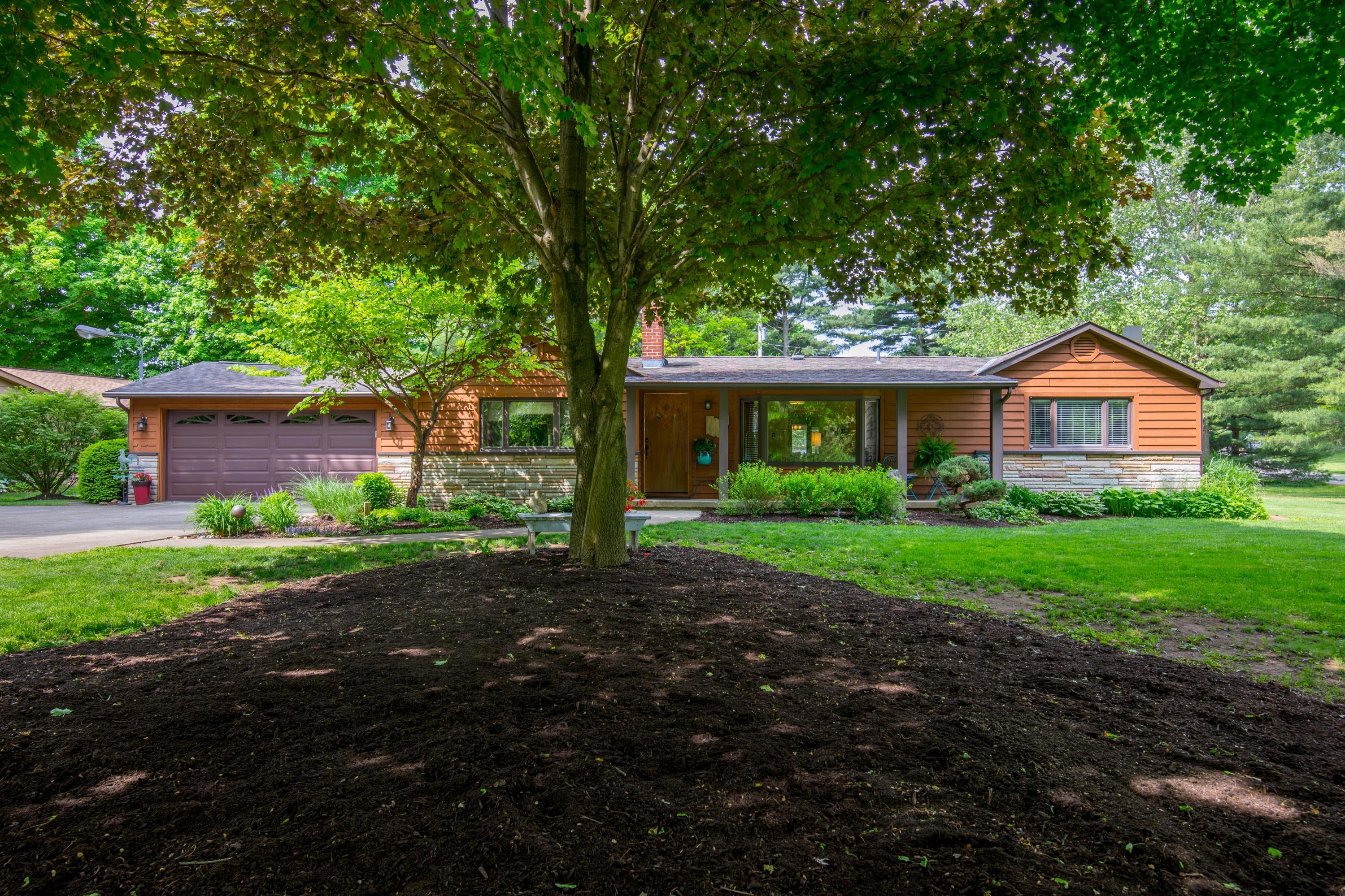 1922 Stratford Road Delaware, OH 43015 - Photo 3 of 64 Gallery Image 3