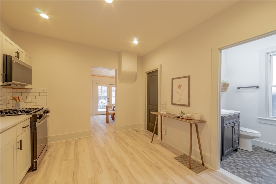 61 Allmeroth Street Rochester, NY 14620 - Photo 7 of 17