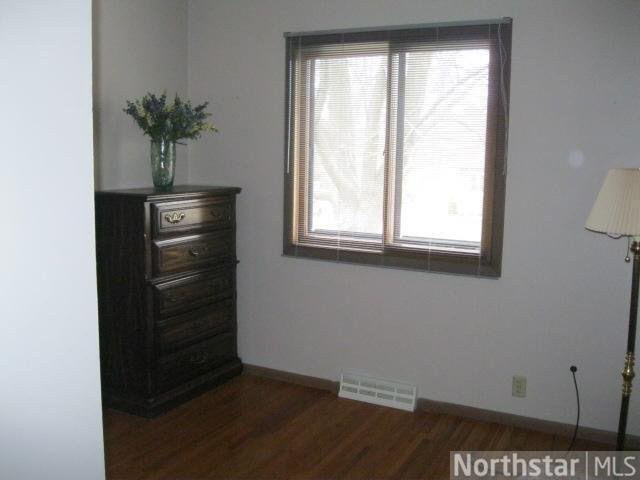 1039 Valley View Road Faribault, MN 55021 - Photo 13 of 16 Gallery Image 13