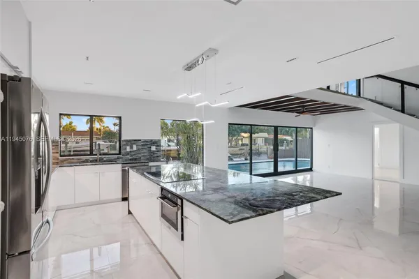$1,725,000 | 340 Southeast 13th Avenue, Pompano Beach, FL 33060