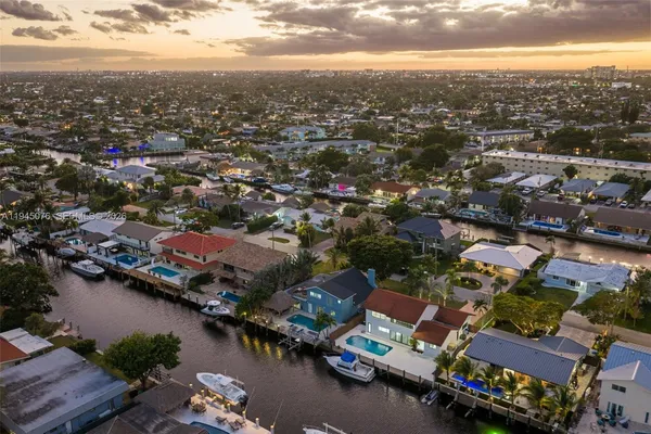 $1,725,000 | 340 Southeast 13th Avenue, Pompano Beach, FL 33060