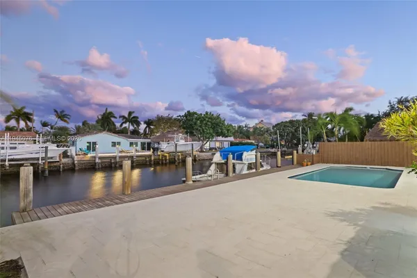 $1,725,000 | 340 Southeast 13th Avenue, Pompano Beach, FL 33060