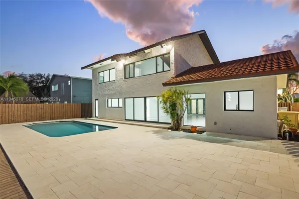 $1,725,000 | 340 Southeast 13th Avenue, Pompano Beach, FL 33060