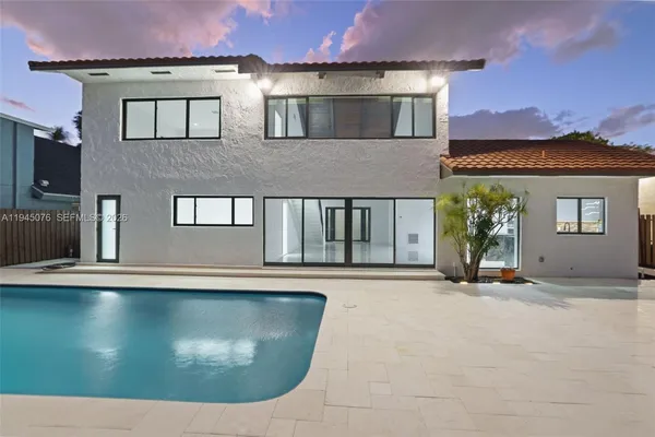 $1,725,000 | 340 Southeast 13th Avenue, Pompano Beach, FL 33060